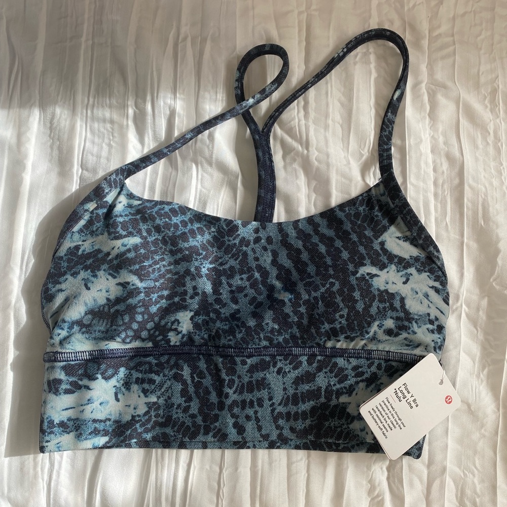 Lululemon Flow Y Bra Long Line